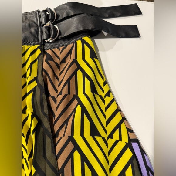 NY & C Multicolor Chevron Pattern Skirt. NWT - Picture 6 of 7